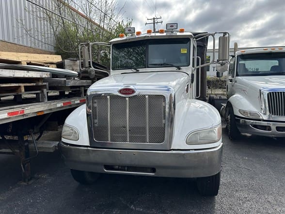 Trucks & Trailers