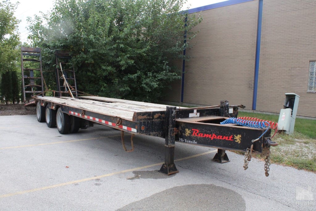 2021 Rampant 25 Ton 30′ Equipment Trailer